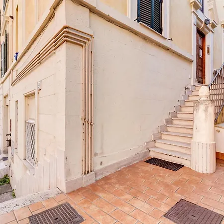 Vicolo Sereno Rome