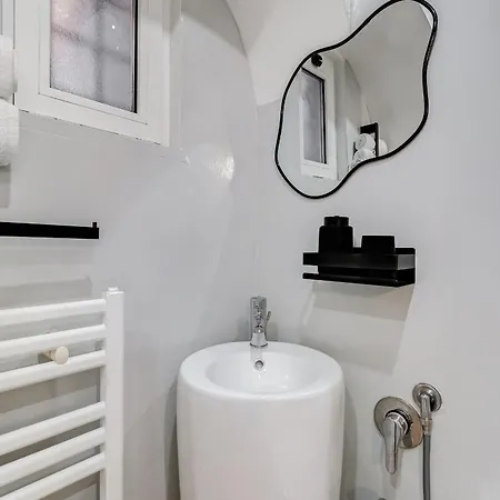 Vicolo Sereno Apartment *